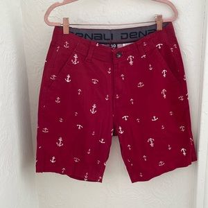 DENALI Men's Stretch Waist Flat Front Shorts Size 30 In Red